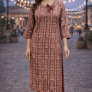 Maroon Vertical Print Cotton Kurta Set | Comfortable & Stylish Ethnic Wear for Women